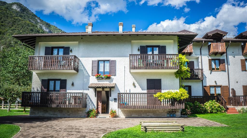 Casa Enrico Lejlighed Pieve di Ledro Værelse billede